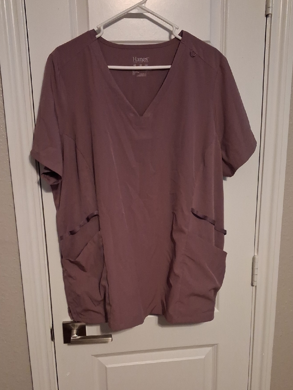 Hanes Women’s Short-Sleeve V-Neck Tunic in Mauve